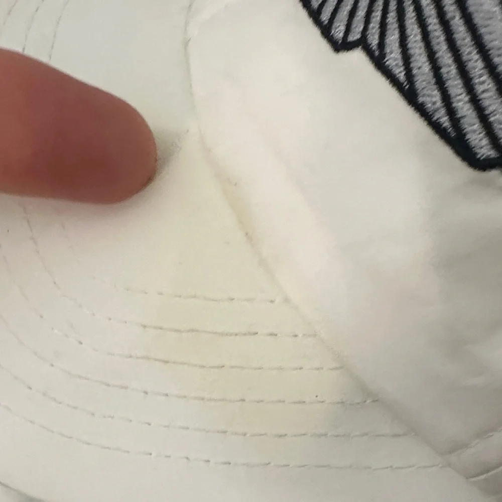 Aston Martin White Baseball Cap - Picture 3 of 6